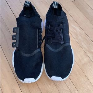 Adidas NMD_R1 Primeknit Men’s Sneakers